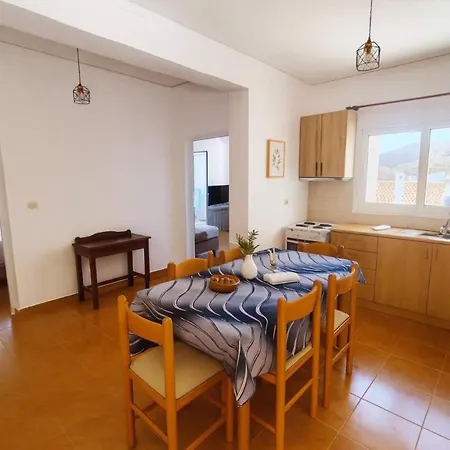 Beachfront Panorama In Kythira Apartment *