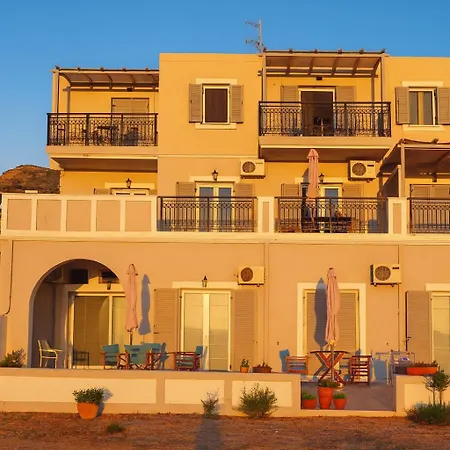 Beachfront Panorama In Kythira Appartement *